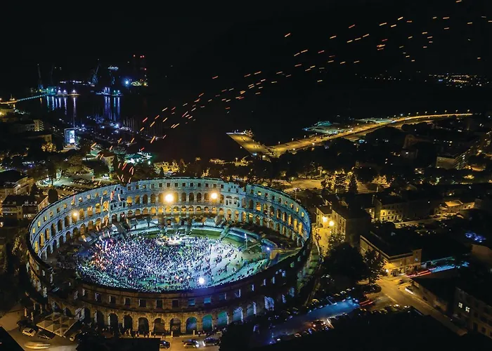 Apartman 1 Bedroom Lovely In *